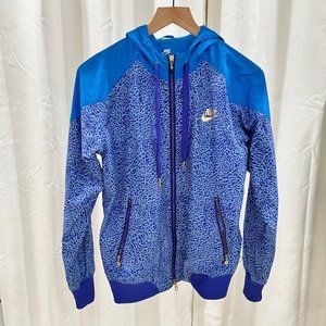 Nike Sportswear Full Zip Hooded Jacket w/ black nike shoes swoosh zipper - Women